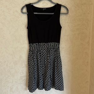 Tally Weijl Black With White Trellis Print Tank Top Dress Size 38/ Fits like XS
